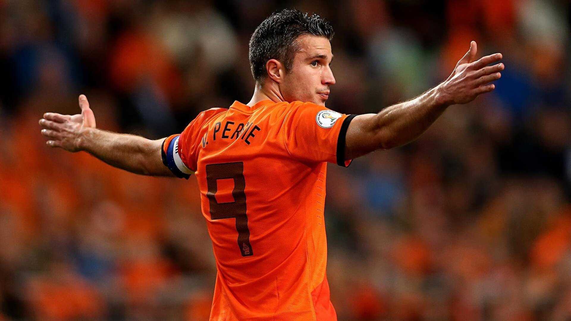 “世界游泳锦标赛：2025新加坡赛场泳池掀起速度与优雅的碰撞”