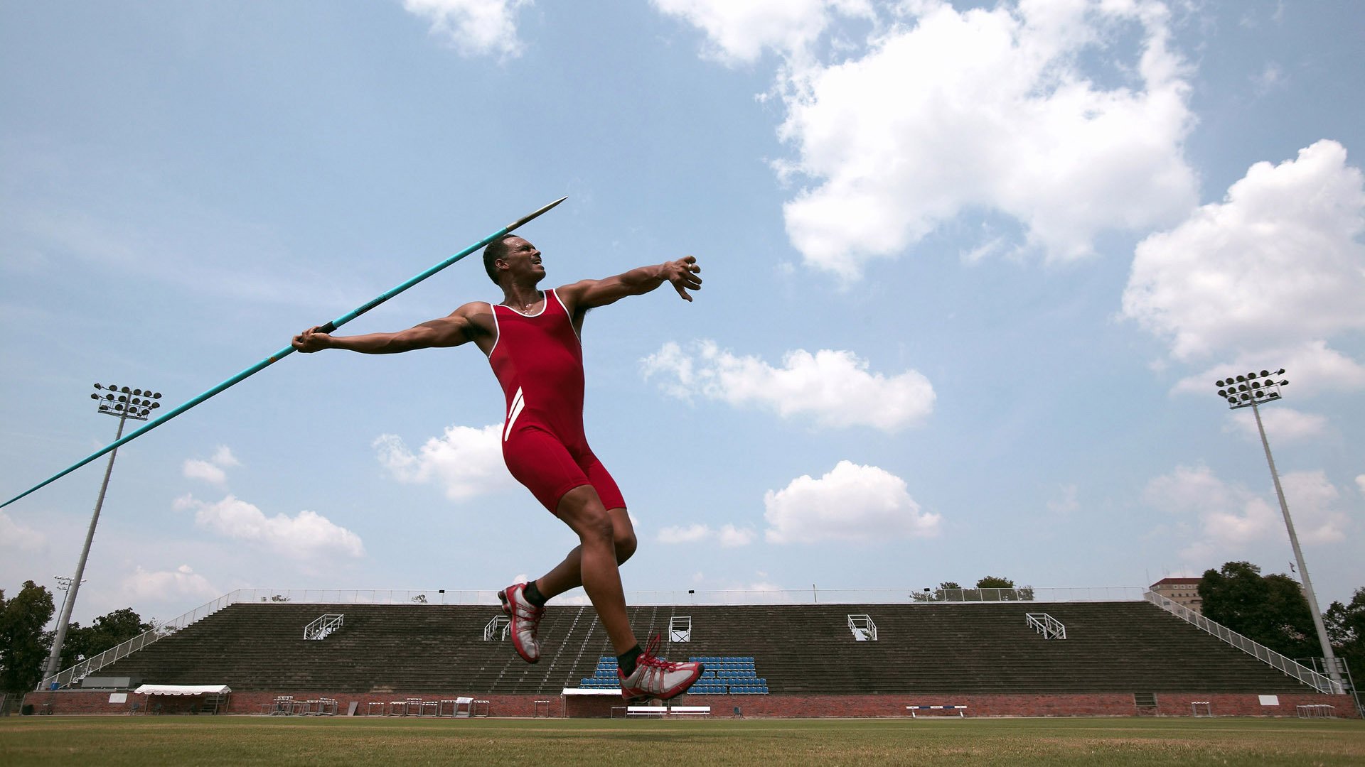 中小学体育教师培训体系构建与优化建议，中小学体育教师培训体系构建与优化建议